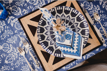 Load image into Gallery viewer, Cocoa Trellis Raffia Placemats