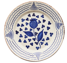 Load image into Gallery viewer, Casa Nuno Blue &amp; White Dinner Plates
